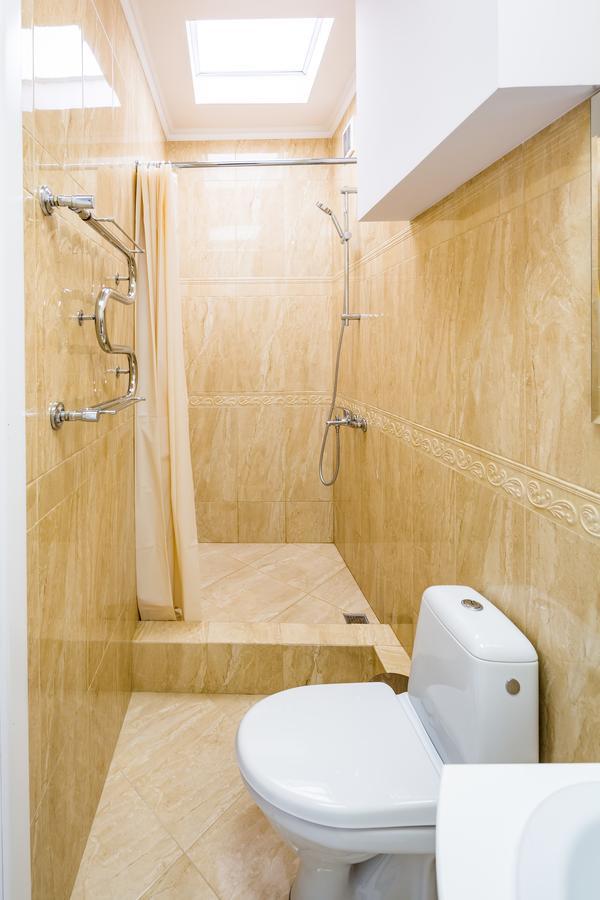 Designer Apartment Зі Світлом! Лвив Екстериор снимка